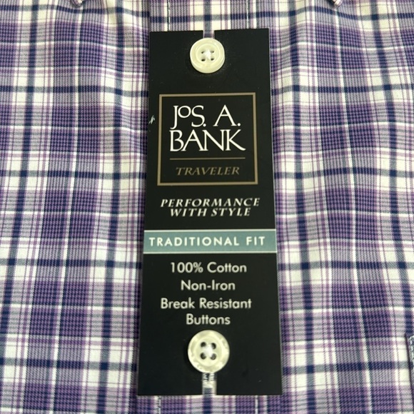 Jos. A. Bank Traveler Traditional Fit Non-Iron Men’s Medium button down shirt - Picture 2 of 5